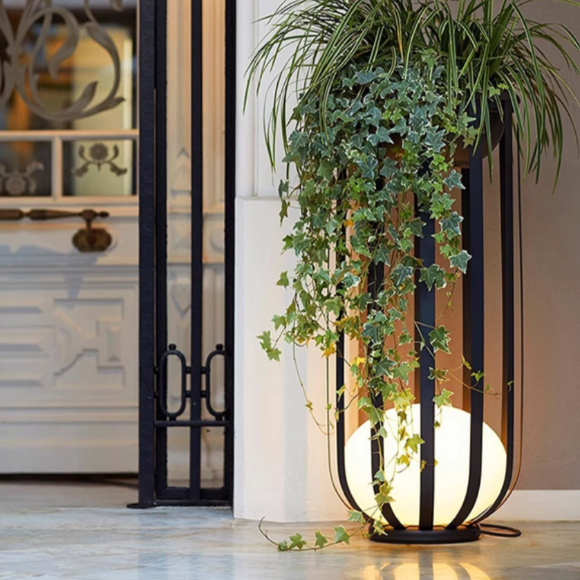 Support lumineux solaire pour fleurs